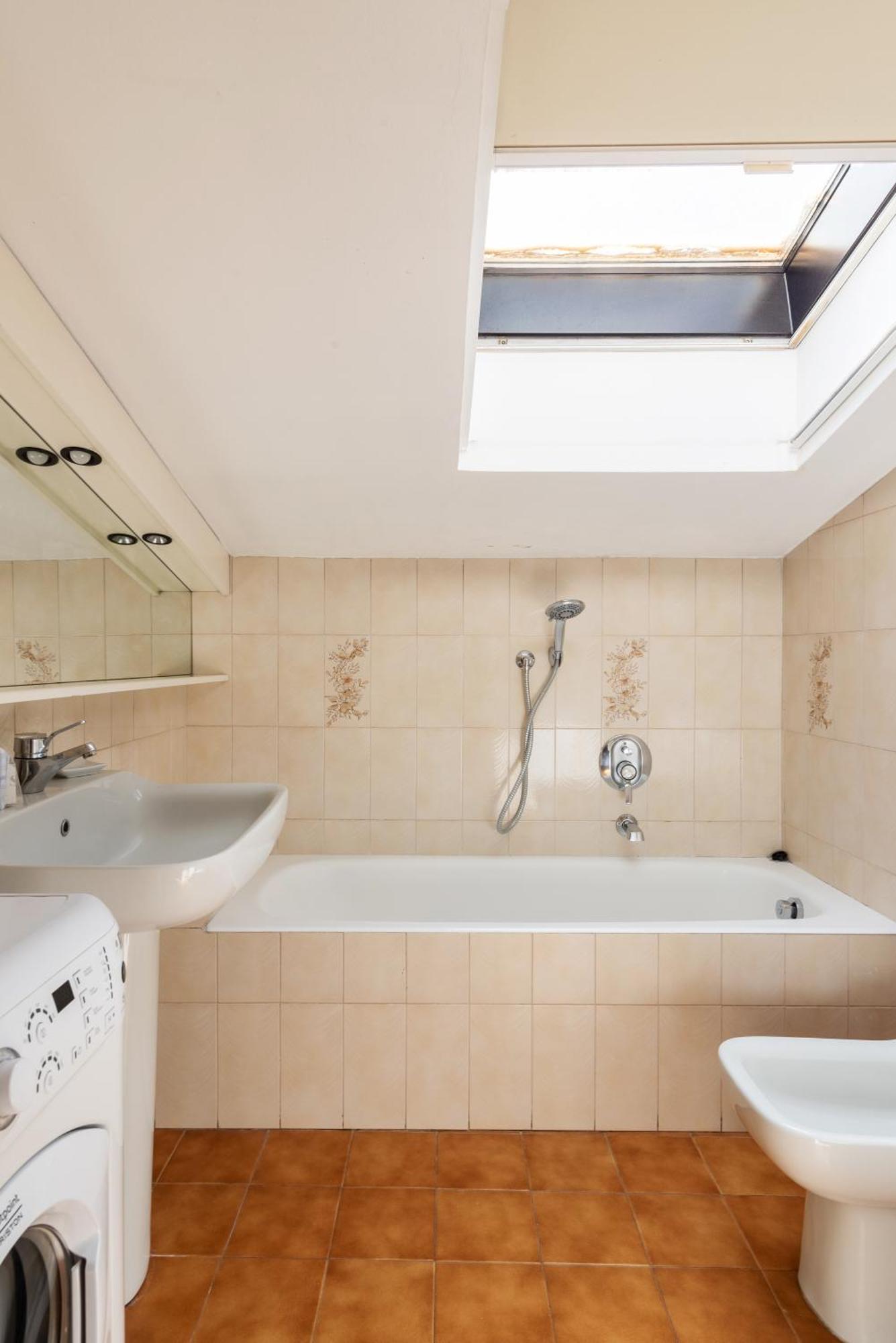 Elegante Bilocale Con Postazione Lavoro San Babila Apartment Mailand